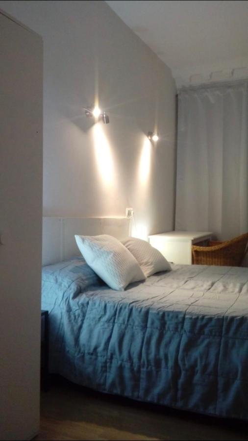 Hostal Trevinca Madrid Extérieur photo